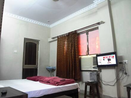 Hotel Rajpoot, Allahabad 2